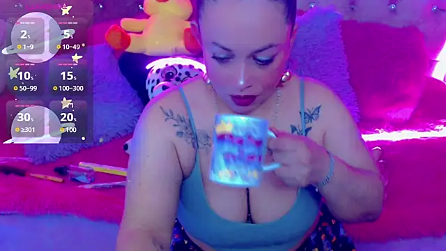 Snapshot of martina_bk chatting on February 6, 2025, 2:22 am martina bk online show from February 6, 2025, 2:22 am