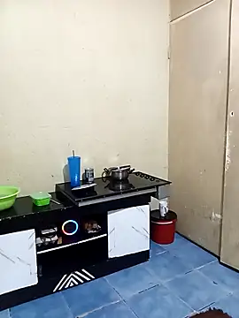 FreakyAngel3X online show from December 16, 2025, 12:10 pm