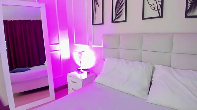 Alisa  walker online show from January 22, 2025, 7:13 pm