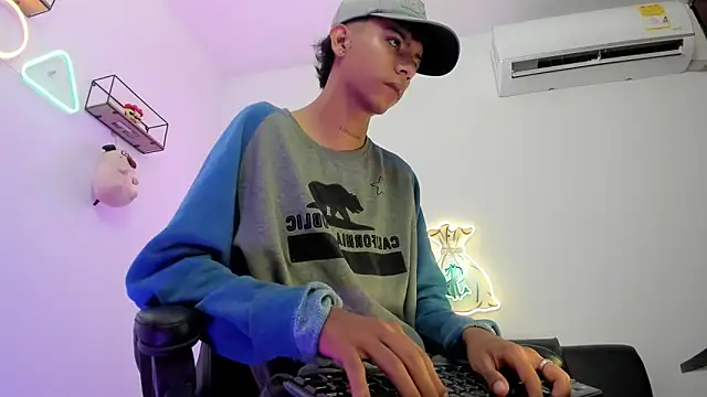 dikey 62 online show from December 13, 2024, 9:41 pm