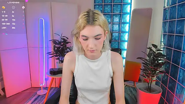 Snapshot of Mia_Cheers chatting on January 29, 2025, 4:52 pm Mia Cheers online show from January 29, 2025, 4:52 pm