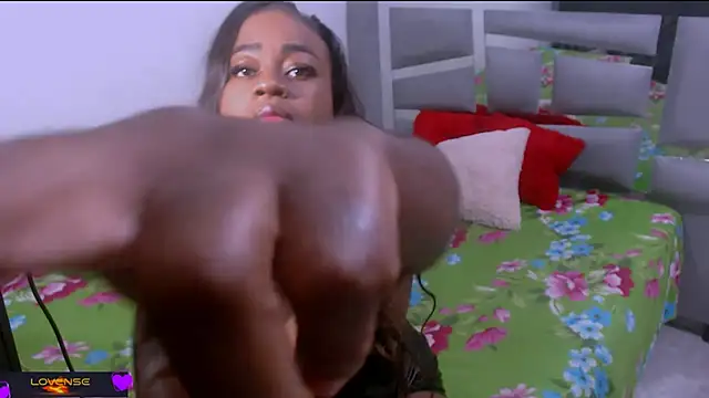 AnnaiDiamond online show from October 12, 2025, 2:49 pm