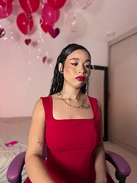 Hips hannah online show from February 15, 2026, 12:07 am