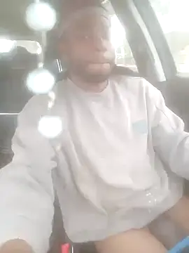 Snapshot of calientoboy chatting on January 4, 2025, 1:42 pm calientoboy online show from January 4, 2025, 1:42 pm