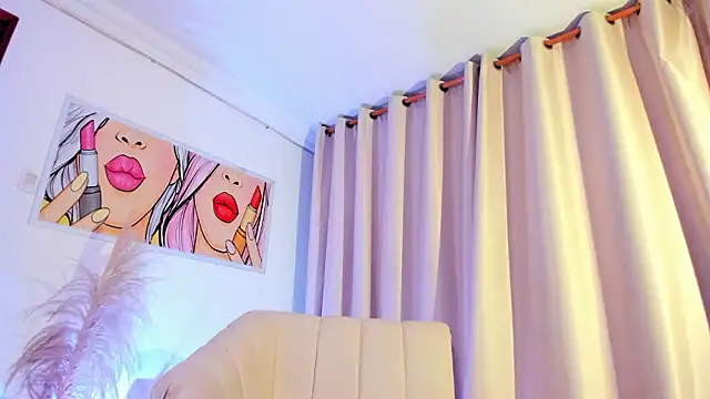 SkiinnyAna online show from February 6, 2026, 7:39 pm