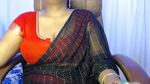 Prita07 online show from October 31, 2025, 11:33 am