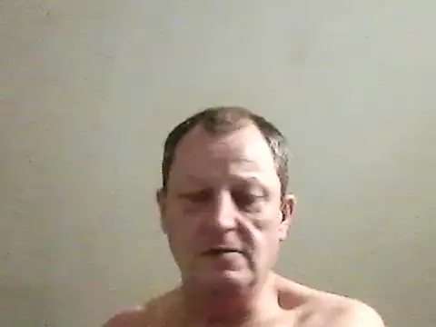 Snapshot of chubbybear2cum chatting on February 2, 2025, 4:05 am chubbybear2cum online show from February 2, 2025, 4:05 am
