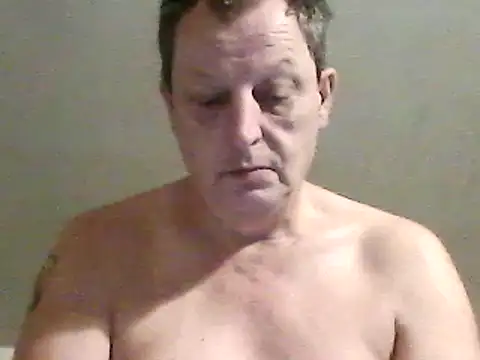 Snapshot of chubbybear2cum chatting on February 18, 2025, 1:43 am chubbybear2cum online show from February 18, 2025, 1:43 am