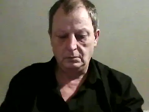 Snapshot of chubbybear2cum chatting on February 18, 2025, 11:41 pm chubbybear2cum online show from February 18, 2025, 11:41 pm