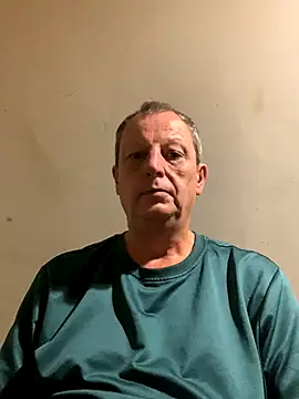 Snapshot of chubbybear2cum chatting on September 29, 2025, 5:07 pm chubbybear2cum online show from September 29, 2025, 5:07 pm