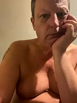 Snapshot of chubbybear2cum chatting on October 2, 2025, 3:13 am chubbybear2cum online show from October 2, 2025, 3:13 am