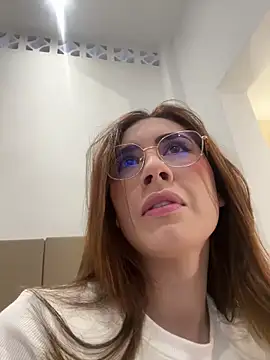  Miss Kimm online show from March 27, 2026, 12:27 pm