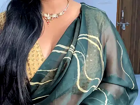 Aishwarya 101  online show from November 26, 2025, 7:26 pm