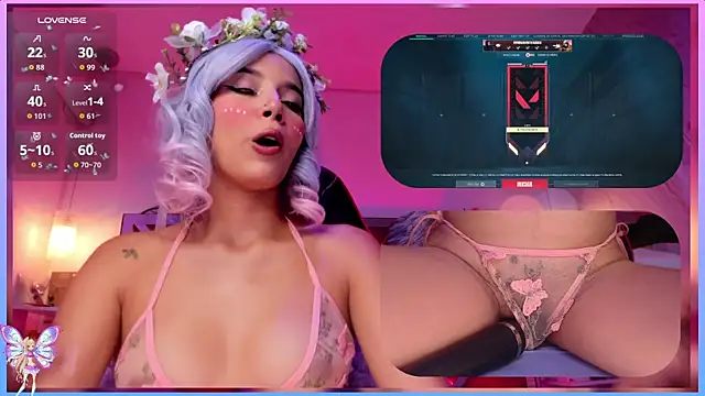 SweetieCloe  online show from October 18, 2025, 9:26 pm