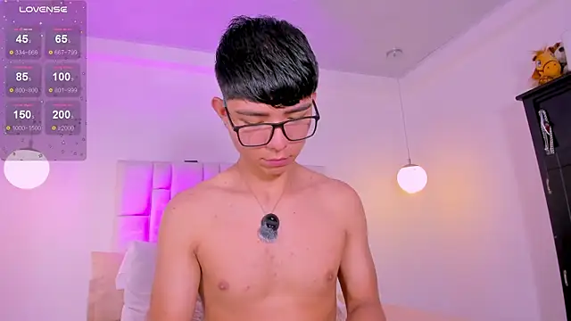 CodyTwink online show from May 14, 2026, 5:09 pm