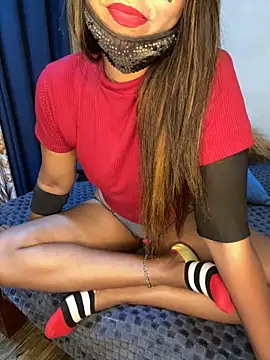 Snapshot of Cinderella-98 chatting on December 4, 2024, 6:55 am Cinderella-98 online show from December 4, 2024, 6:55 am