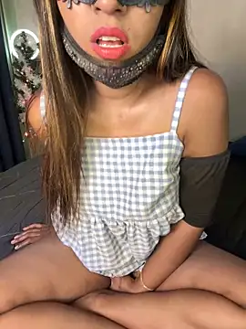 Snapshot of Cinderella-98 chatting on January 14, 2025, 3:15 pm Cinderella-98 online show from January 14, 2025, 3:15 pm