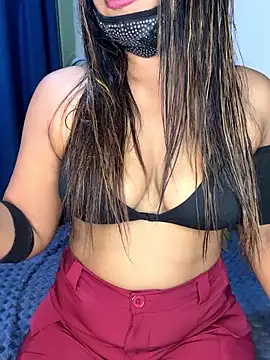 Snapshot of Cinderella-98 chatting on February 12, 2025, 9:42 am Cinderella-98 online show from February 12, 2025, 9:42 am