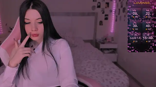 CoddleWeeper  online show from December 30, 2024, 7:26 am