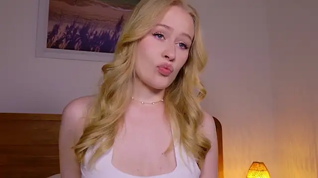 Snapshot of JuliaJaee chatting on February 20, 2026, 10:49 am JuliaJaee online show from February 20, 2026, 10:49 am