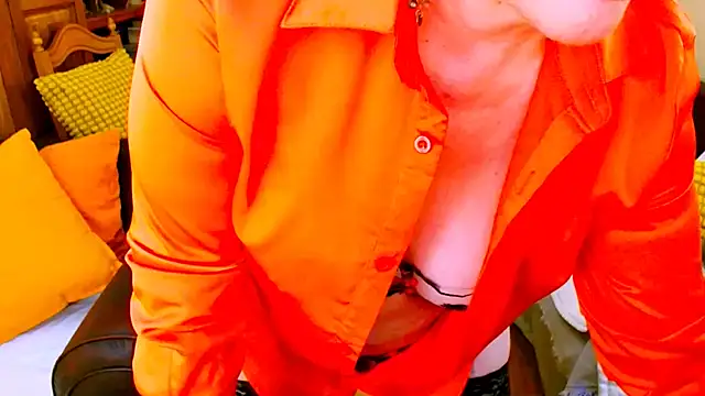 GattonaBiondona online show from October 18, 2025, 8:04 am