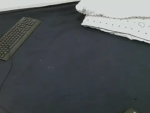 lella-0 online show from March 16, 2026, 8:51 am