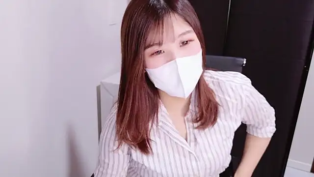 ManaMi-maru online show from February 7, 2025, 3:52 pm