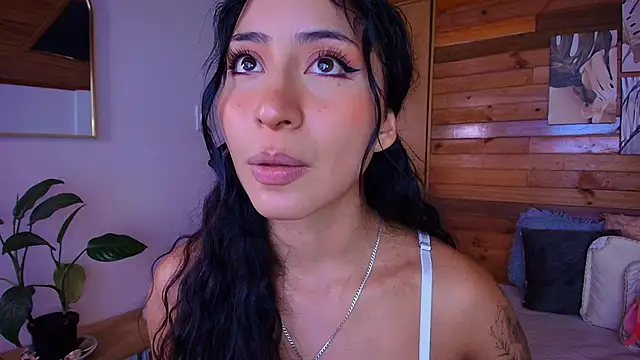 Snapshot of amber_curly chatting on May 30, 2026, 6:16 pm amber curly online show from May 30, 2026, 6:16 pm