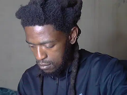 Snapshot of gldnmvsk_XO chatting on February 24, 2026, 8:07 pm gldnmvsk XO online show from February 24, 2026, 8:07 pm