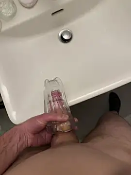 Snapshot of oneeight28 chatting on January 12, 2026, 1:49 pm oneeight28 online show from January 12, 2026, 1:49 pm