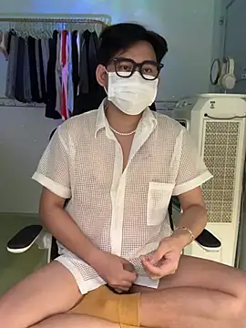 Snapshot of MinhTuanLive chatting on March 17, 2025, 11:53 am MinhTuanLive online show from March 17, 2025, 11:53 am