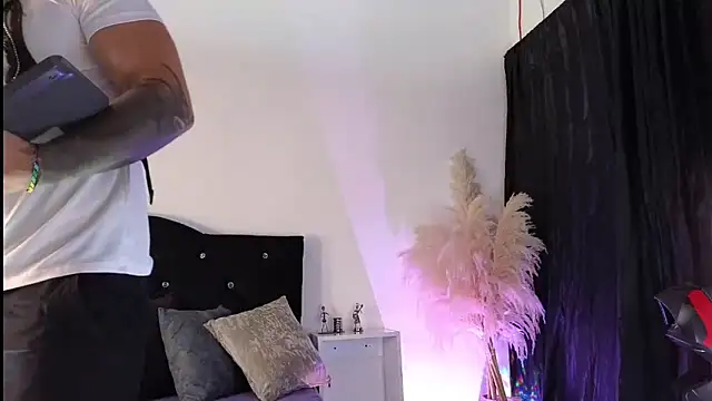 john cartter1 online show from October 30, 2025, 11:11 am