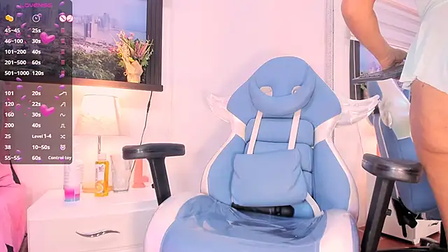 Holyjacky  online show from January 24, 2025, 4:39 pm