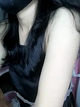 Snapshot of _Linez_ chatting on March 15, 2025, 2:23 pm  Linez  online show from March 15, 2025, 2:23 pm