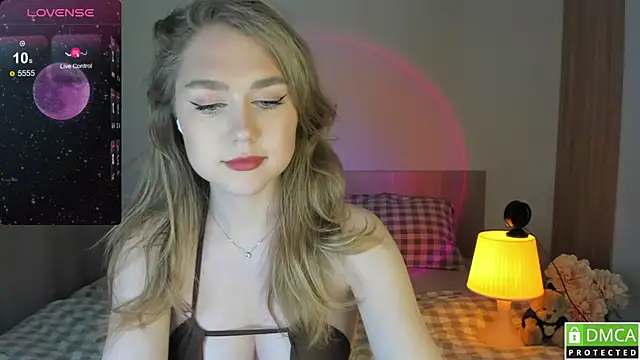 TheVanessaMaes online show from March 6, 2025, 10:47 pm