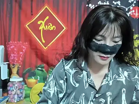 Sugar lipsz online show from February 1, 2026, 3:27 am