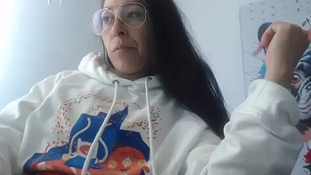 naughthyany16 online show from February 18, 2025, 9:09 pm