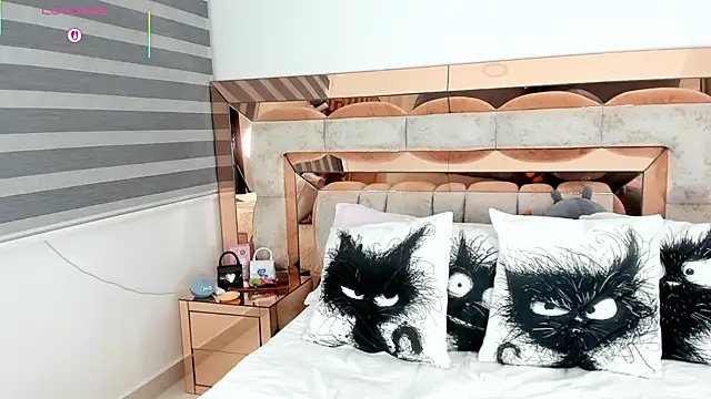 CamiiLovers online show from March 15, 2026, 3:45 am