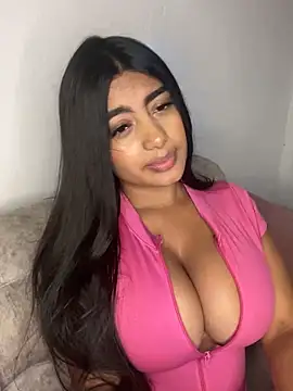 Karla thompson   online show from April 12, 2026, 4:28 am