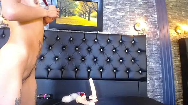 Malory Cortez online show from November 9, 2025, 8:56 am