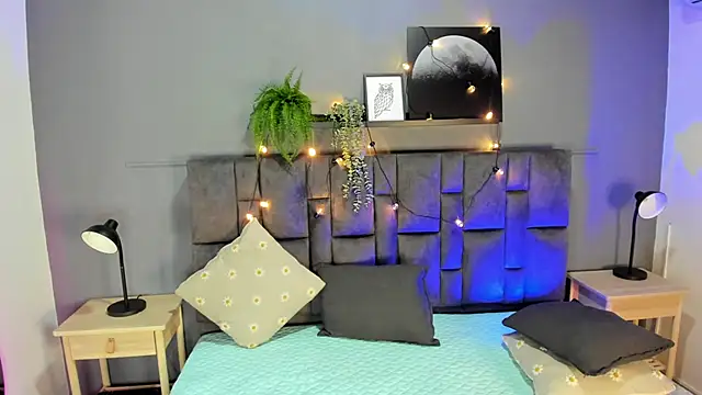 LilithSmith  online show from November 15, 2025, 11:40 am