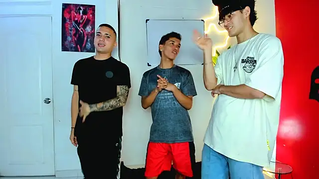 oversizedxguys online show from April 10, 2026, 3:12 am