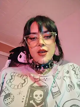 taaylor33 online show from March 26, 2026, 12:17 am