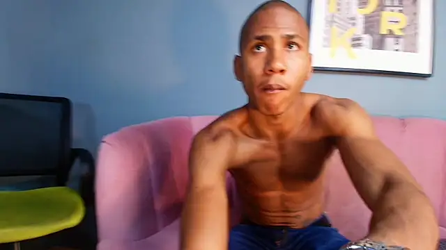 Snapshot of Ethan_Fox11 chatting on March 15, 2025, 7:48 pm Ethan Fox11 online show from March 15, 2025, 7:48 pm