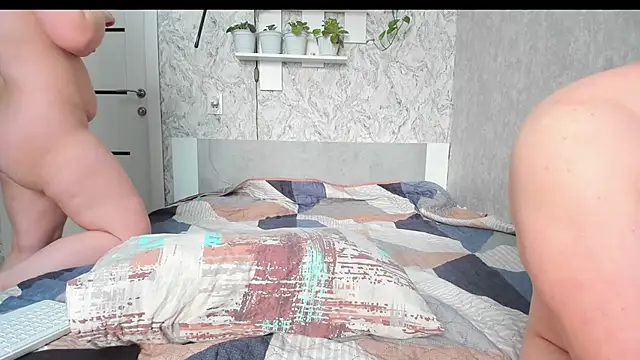 Snapshot of Sexy_room chatting on February 3, 2026, 6:22 am Sexy room online show from February 3, 2026, 6:22 am