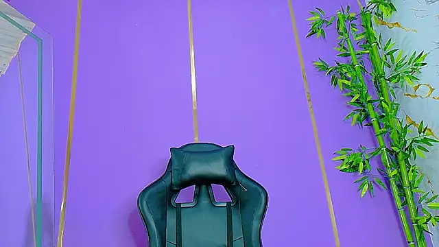 scarlet-jonesx online show from October 1, 2025, 8:37 pm