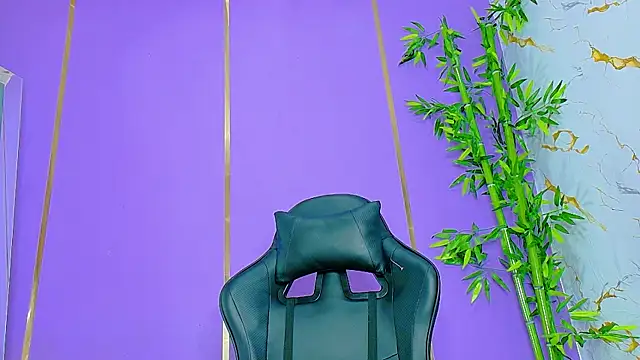 scarlet-jonesx online show from October 10, 2025, 4:55 am