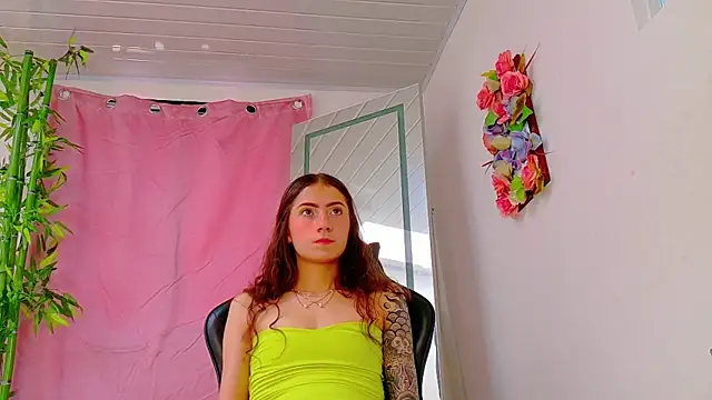 Snapshot of scarlet-jonesx chatting on April 25, 2026, 6:16 pm scarlet-jonesx online show from April 25, 2026, 6:16 pm