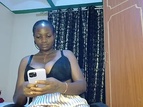 Snapshot of Cess_lavie chatting on April 15, 2026, 6:15 pm Cess lavie online show from April 15, 2026, 6:15 pm