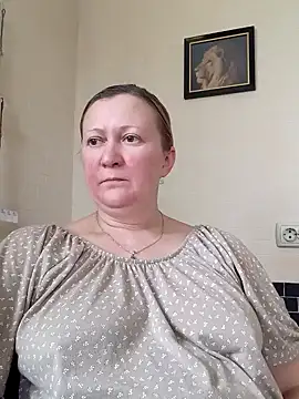 Snapshot of blondyaguar chatting on January 23, 2025, 10:32 am blondyaguar online show from January 23, 2025, 10:32 am